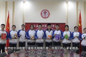 �������